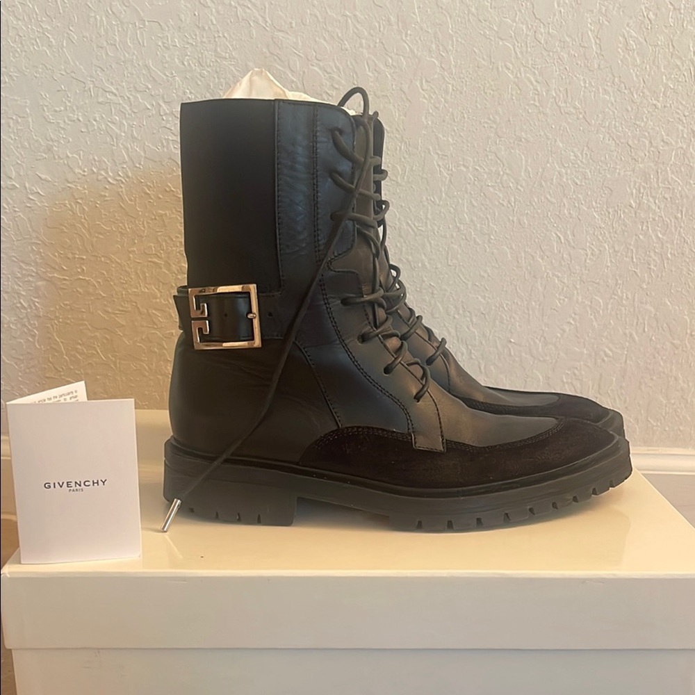 Givenchy Women’s Aviator Black Leather Boots